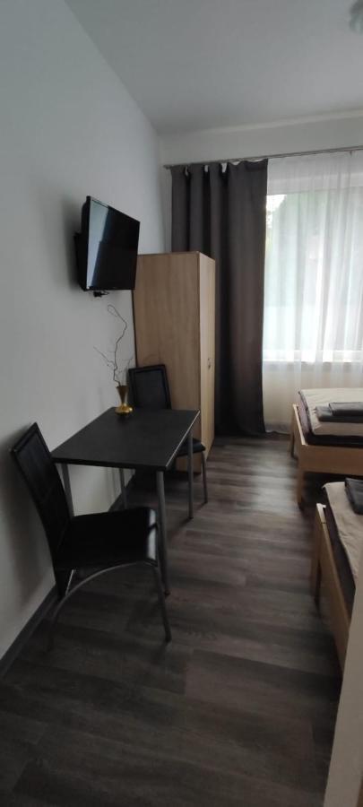 Apartments Zum Stillen Winkel Niederbreitbach Екстериор снимка