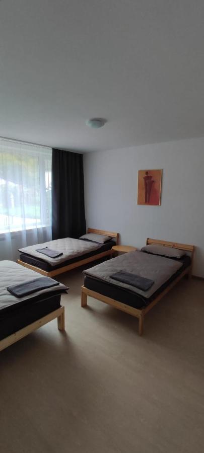 Apartments Zum Stillen Winkel Niederbreitbach Екстериор снимка